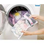 Kantong Jaring Cuci Pakaian Mesin Cuci - Laundry Zipper Net Bag Photo