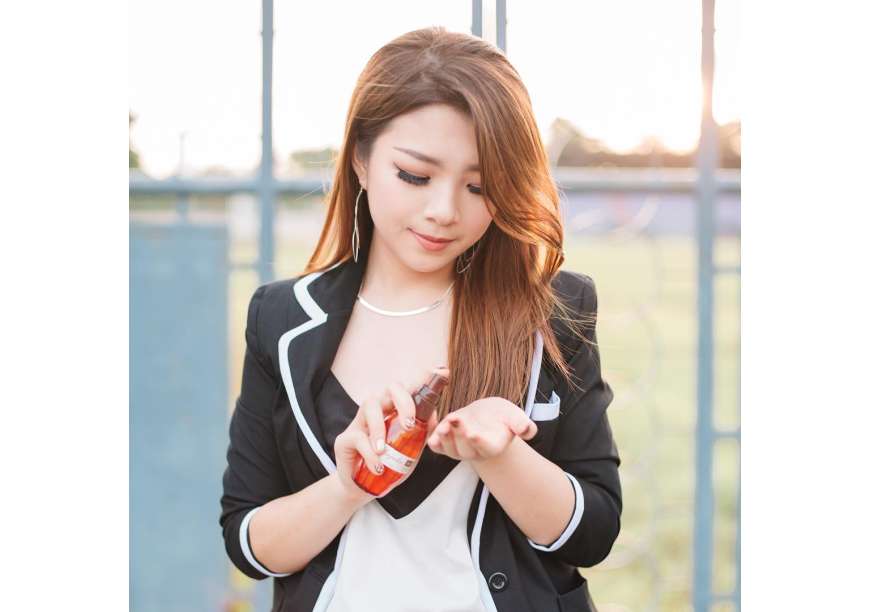 Review Milbon Elujuda Mellow Oil (MO) (rambut normal-kasar tebal ) by Stefani Gabriela