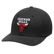 Hat: NBA - Chicago Bulls Black Basic Washed Photo
