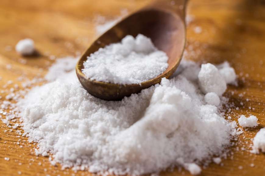 6 Manfaat Merendam Kaki dengan Garam
